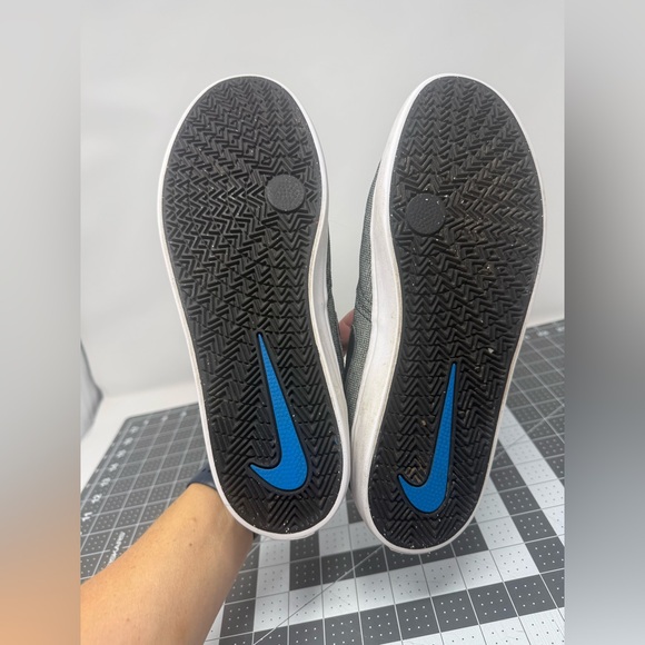 Nike SB Check Solarsoft Canvas skateboarding shoes Sz 9 (WOTGNH) - Picture 4 of 8